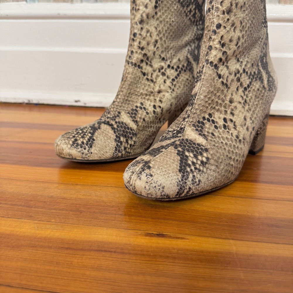 Free People 38 7.5 Cecile Ankle Boots Snakeskin Print Block Heel Neutral Booties - Picture 5 of 16